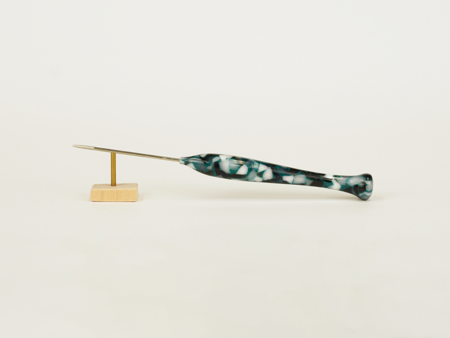 Pottery Needle Tool - Obsidian Ice - 180mm